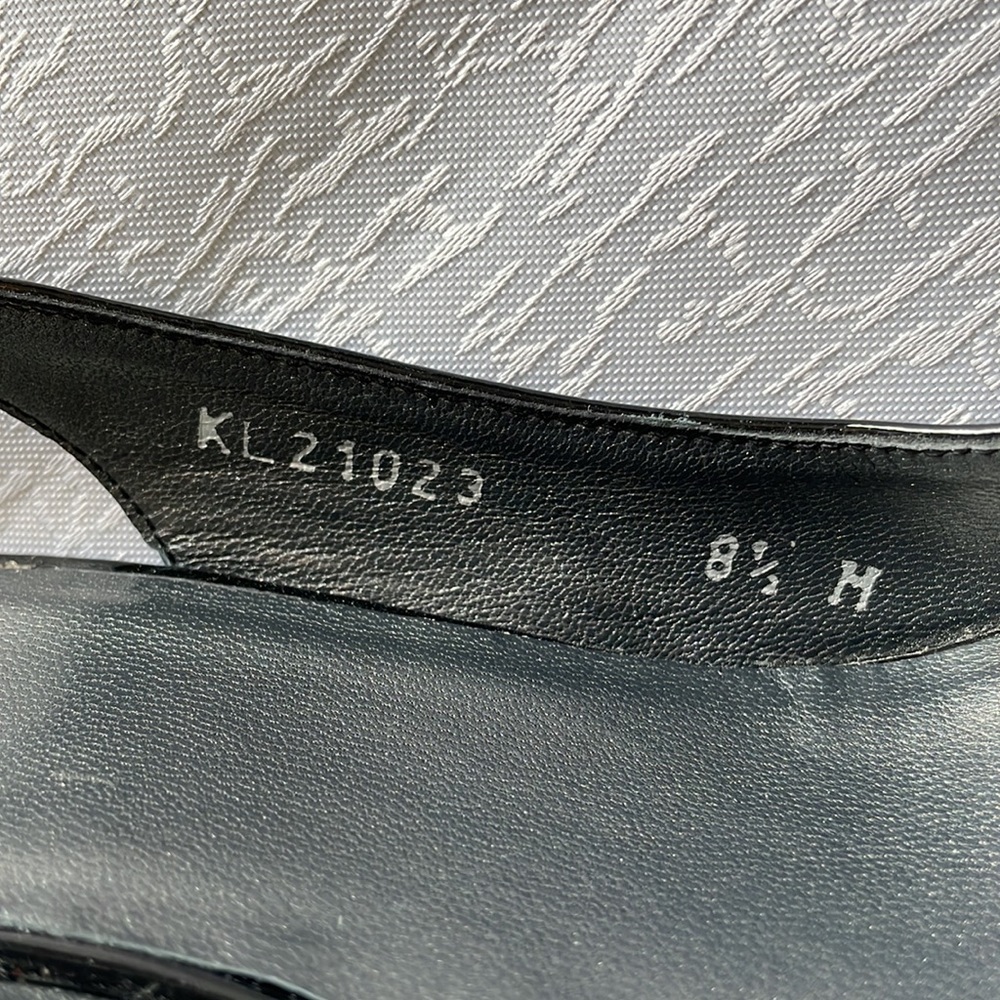 Stuart Weitzman Sling Back - Picture 7 of 7